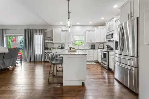 1604 Kassen Avenue Mahomet IL 61853