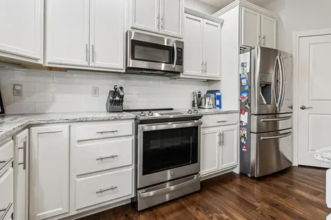 1604 Kassen Avenue Mahomet IL 61853