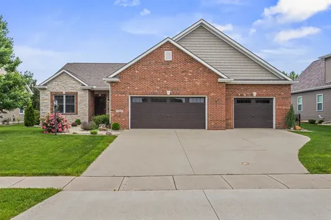 1604 Kassen Avenue Mahomet IL 61853