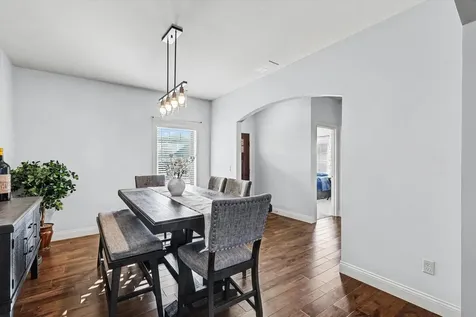 1604 Kassen Avenue Mahomet IL 61853