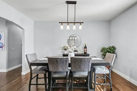 1604 Kassen Avenue Mahomet IL 61853