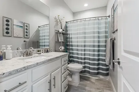 1604 Kassen Avenue Mahomet IL 61853