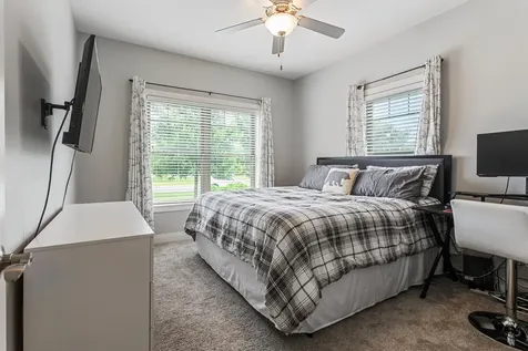 1604 Kassen Avenue Mahomet IL 61853