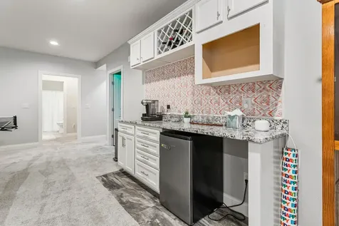 1604 Kassen Avenue Mahomet IL 61853