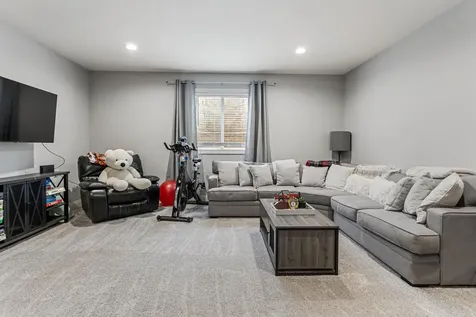1604 Kassen Avenue Mahomet IL 61853