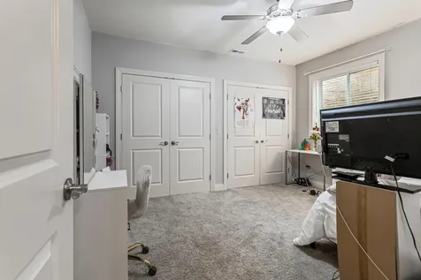 1604 Kassen Avenue Mahomet IL 61853