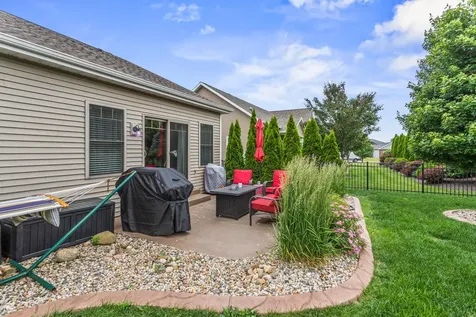 1604 Kassen Avenue Mahomet IL 61853