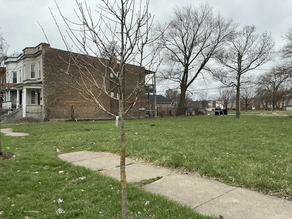 5922 South Emerald Avenue Chicago IL 60621