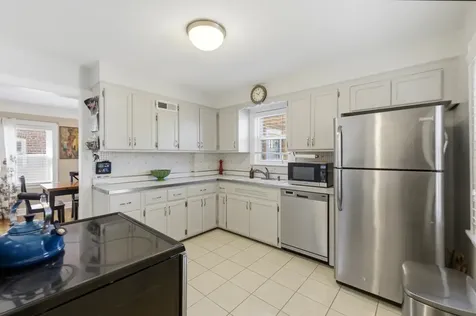 5430 North Lamon Avenue Chicago IL 60630