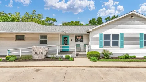 114 West Houghton Street Tuscola IL 61953