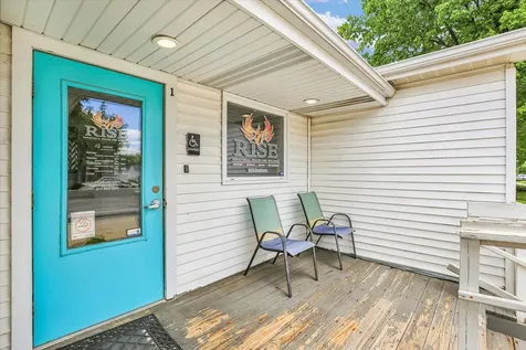 114 West Houghton Street Tuscola IL 61953