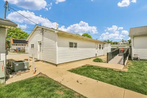 114 West Houghton Street Tuscola IL 61953