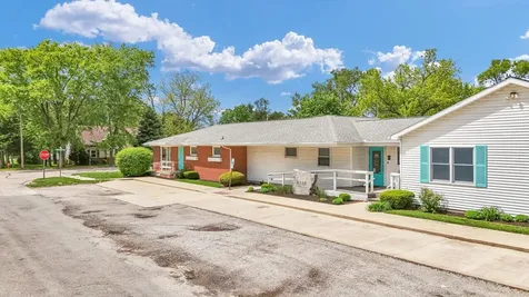 114 West Houghton Street Tuscola IL 61953