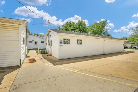 114 West Houghton Street Tuscola IL 61953