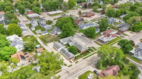 114 West Houghton Street Tuscola IL 61953
