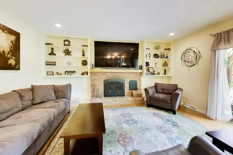 620 Harvard Lane Libertyville IL 60048