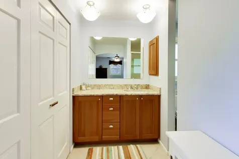 620 Harvard Lane Libertyville IL 60048