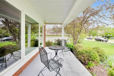 620 Harvard Lane Libertyville IL 60048