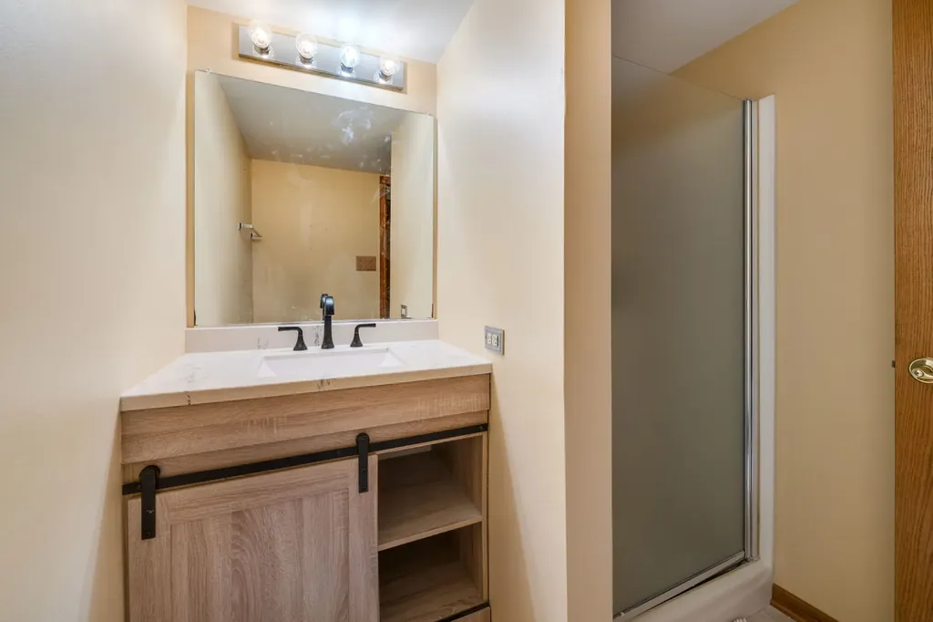 13902 South Cambridge Circle Plainfield IL 60544
