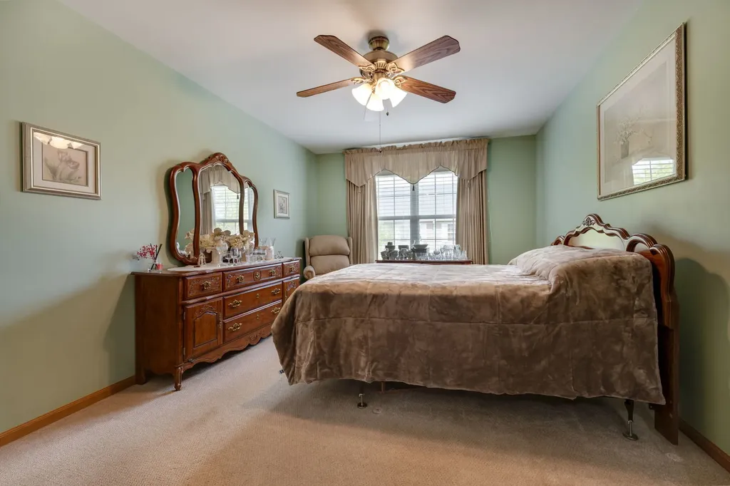 13902 South Cambridge Circle Plainfield IL 60544
