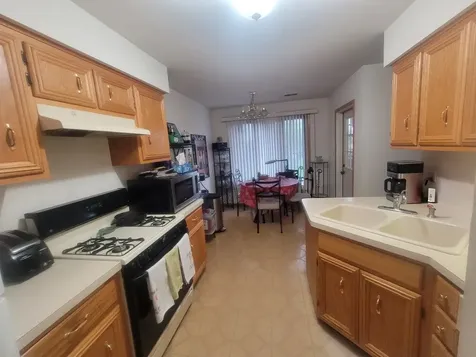 5025 139TH Place Crestwood IL 60418