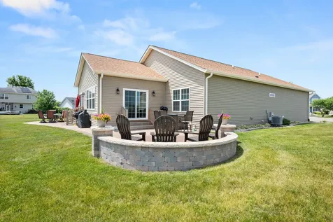 1218 Coolidge Court Sycamore IL 60178