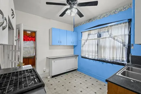 8617 South Loomis Boulevard Chicago IL 60620