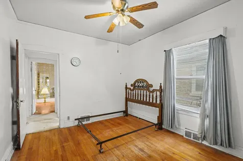 8617 South Loomis Boulevard Chicago IL 60620