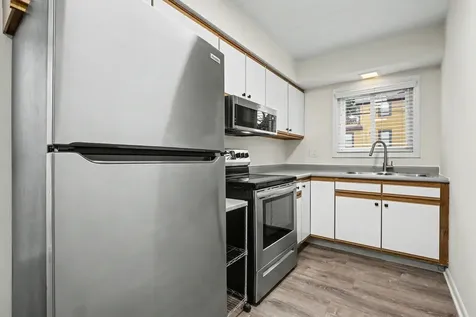 135 South Kenilworth Avenue Oak Park IL 60302