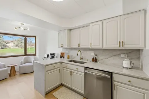 13158 South Oak Hills Parkway Palos Heights IL 60463