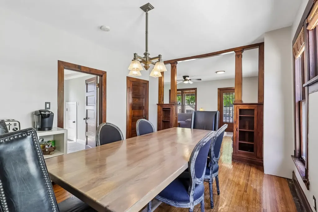 514 West Park Avenue Aurora IL 60506