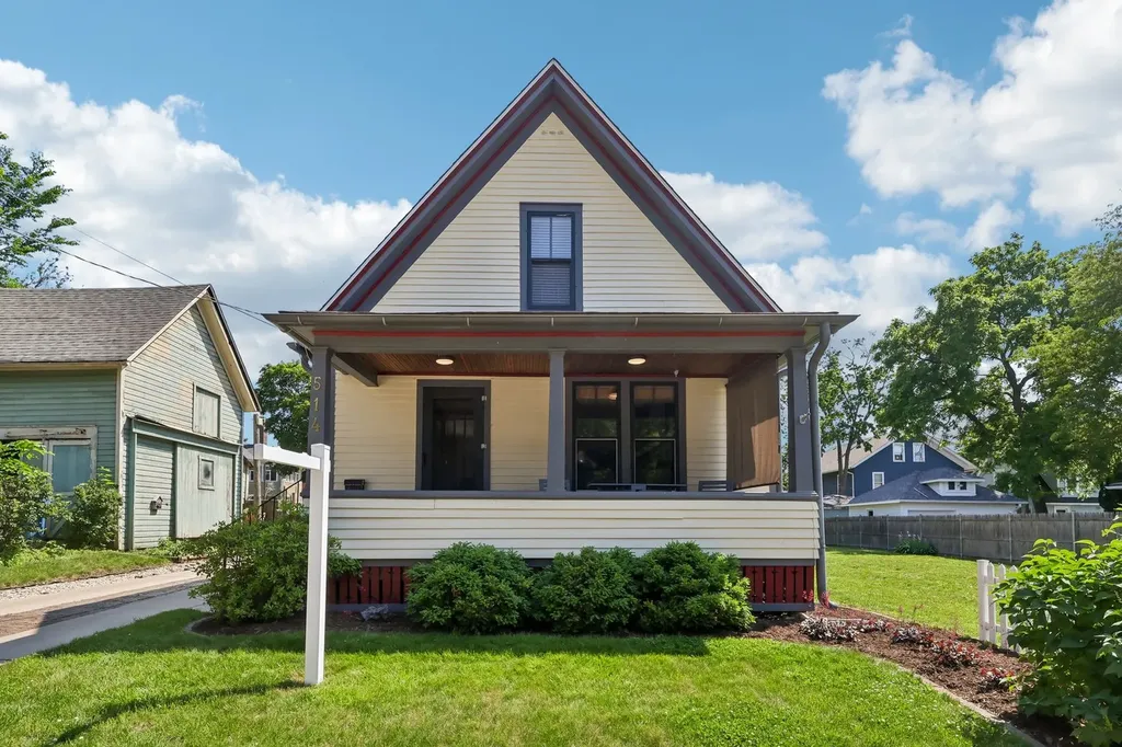 514 West Park Avenue Aurora IL 60506
