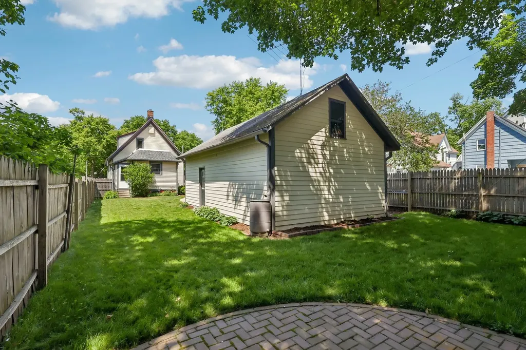 514 West Park Avenue Aurora IL 60506