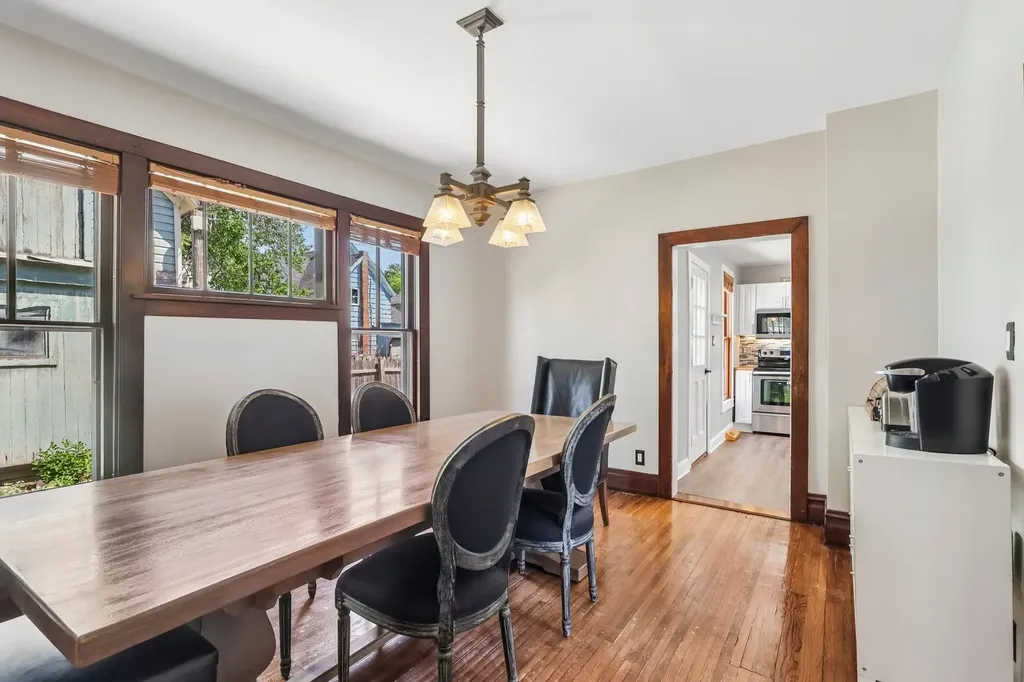 514 West Park Avenue Aurora IL 60506
