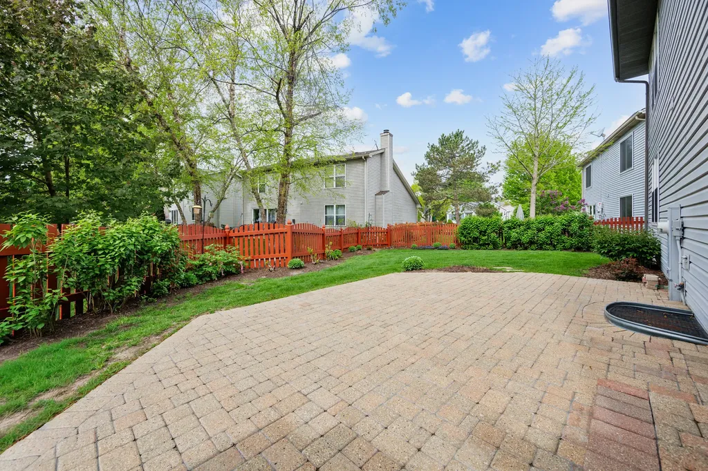 2426 Wild Cherry Court Aurora IL 60506