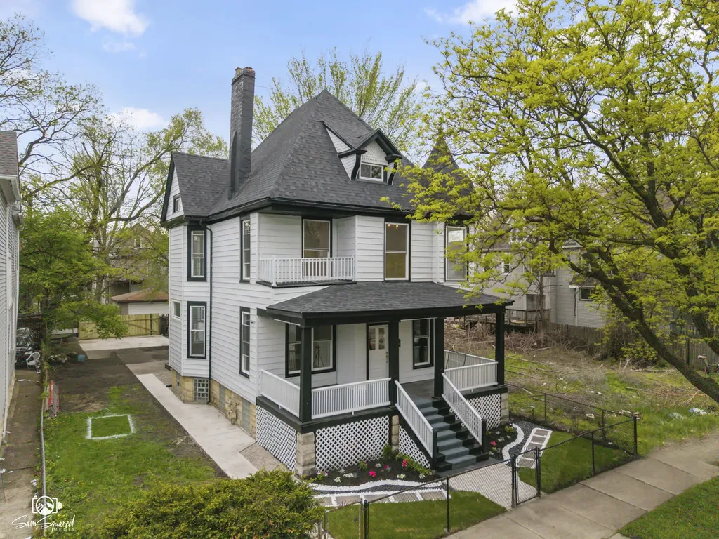 7226 South Yale Avenue Chicago IL 60621