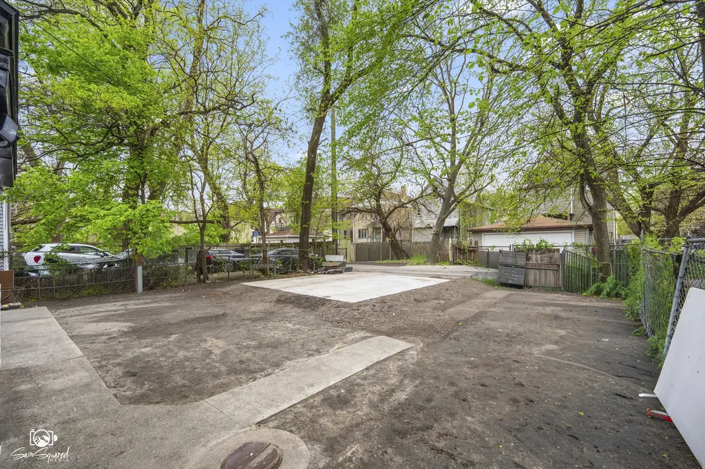 7226 South Yale Avenue Chicago IL 60621