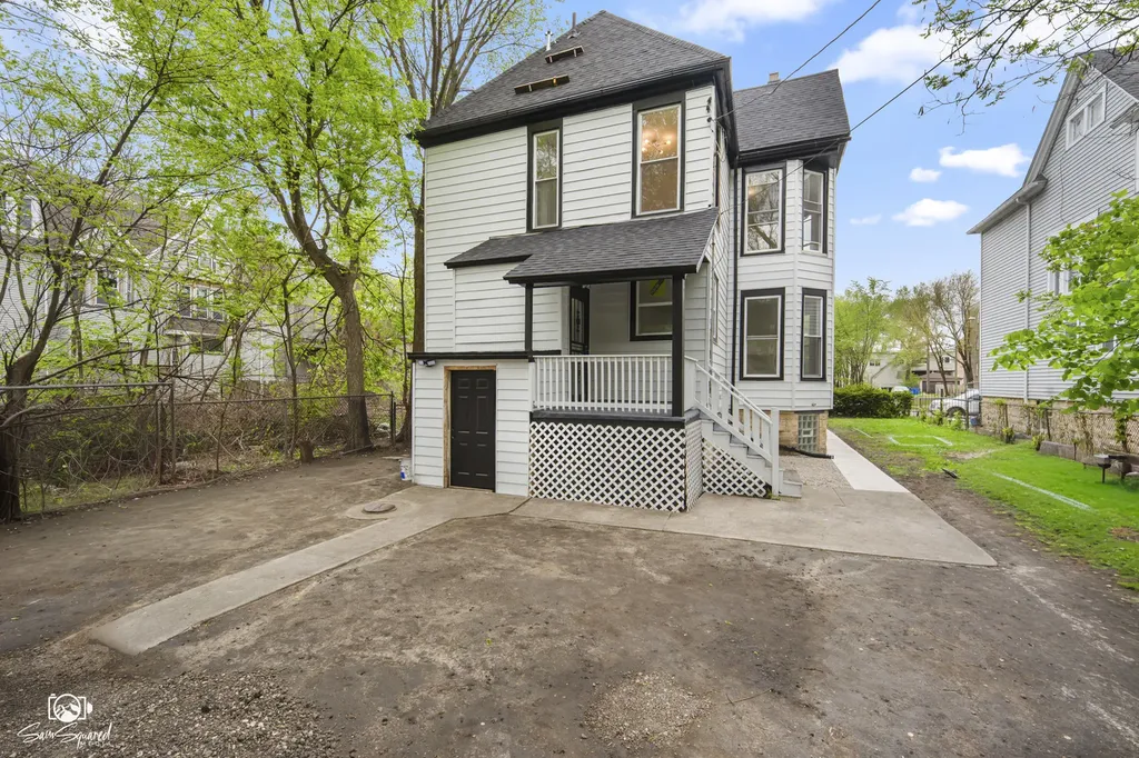 7226 South Yale Avenue Chicago IL 60621