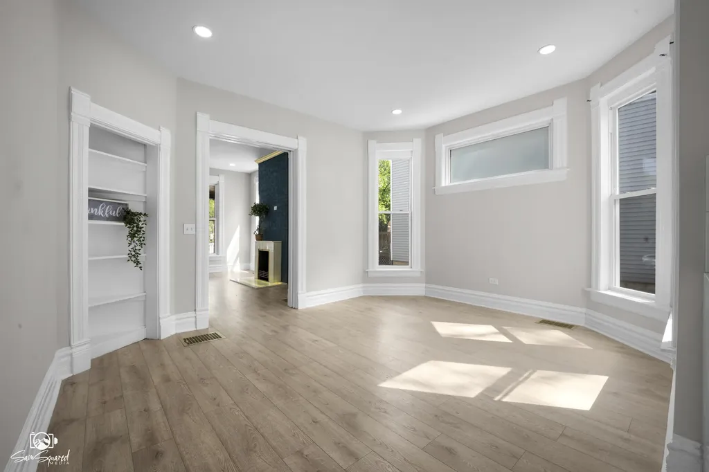 7226 South Yale Avenue Chicago IL 60621
