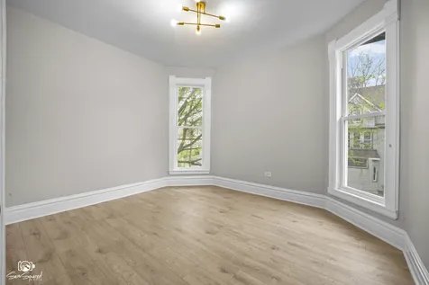 7226 South Yale Avenue Chicago IL 60621