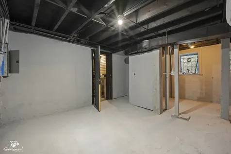 7226 South Yale Avenue Chicago IL 60621
