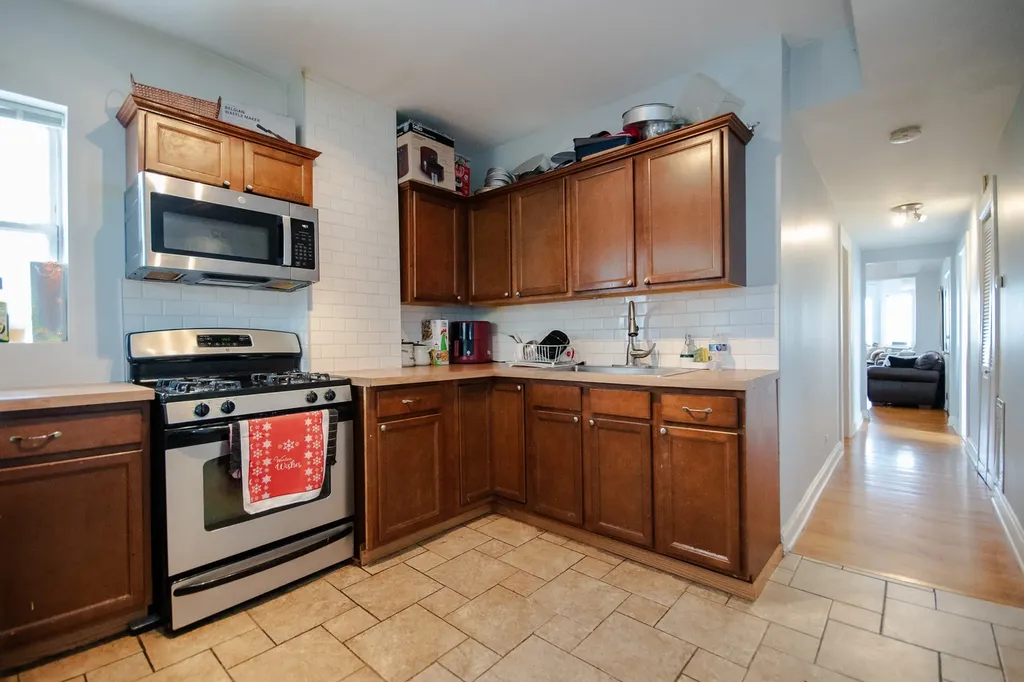 2931 West Lexington Street Chicago IL 60612