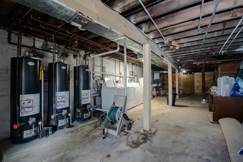 2931 West Lexington Street Chicago IL 60612