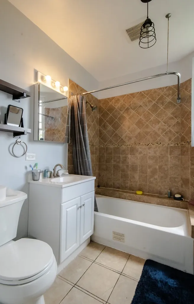 2931 West Lexington Street Chicago IL 60612