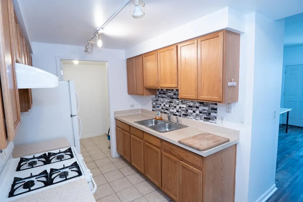 2734 South Wentworth Avenue Chicago IL 60616