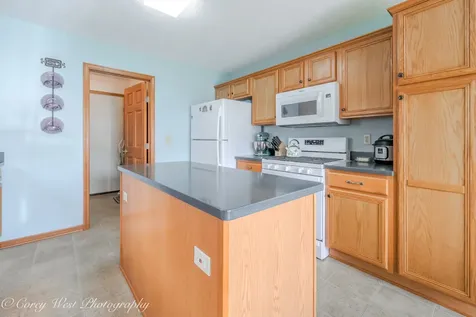 2436 Kristi Lane Rockford IL 61102