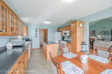 2436 Kristi Lane Rockford IL 61102