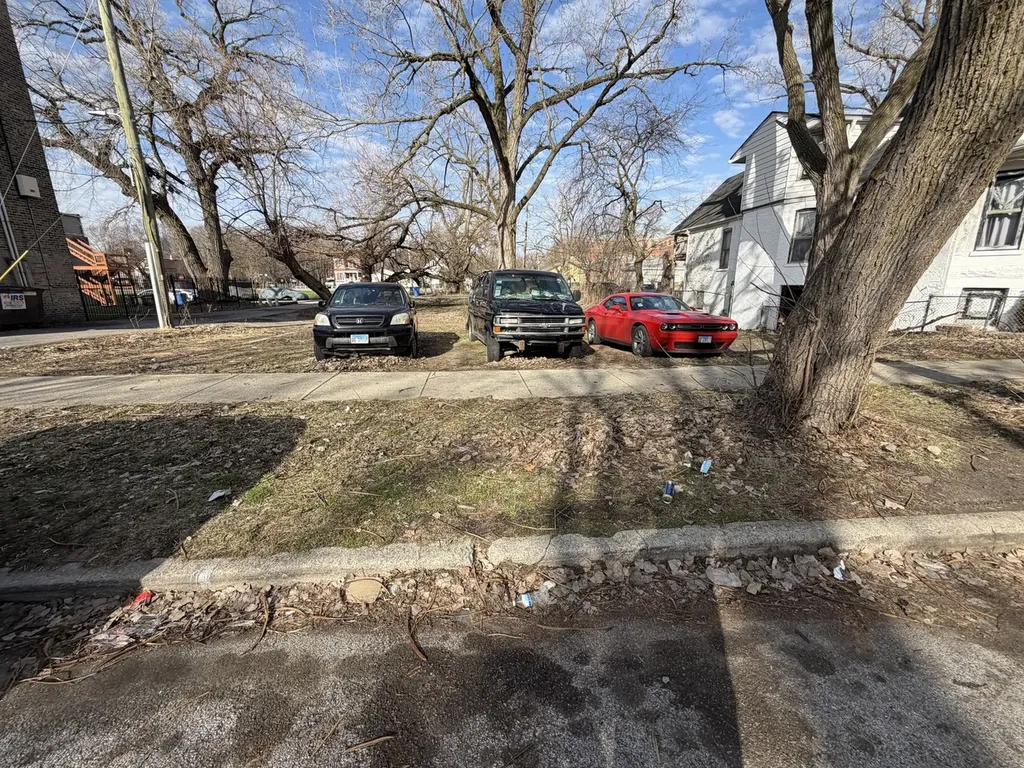 6740 South May Street Chicago IL 60621