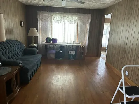 644 Douglas Avenue Calumet City IL 60409
