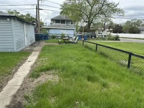 644 Douglas Avenue Calumet City IL 60409